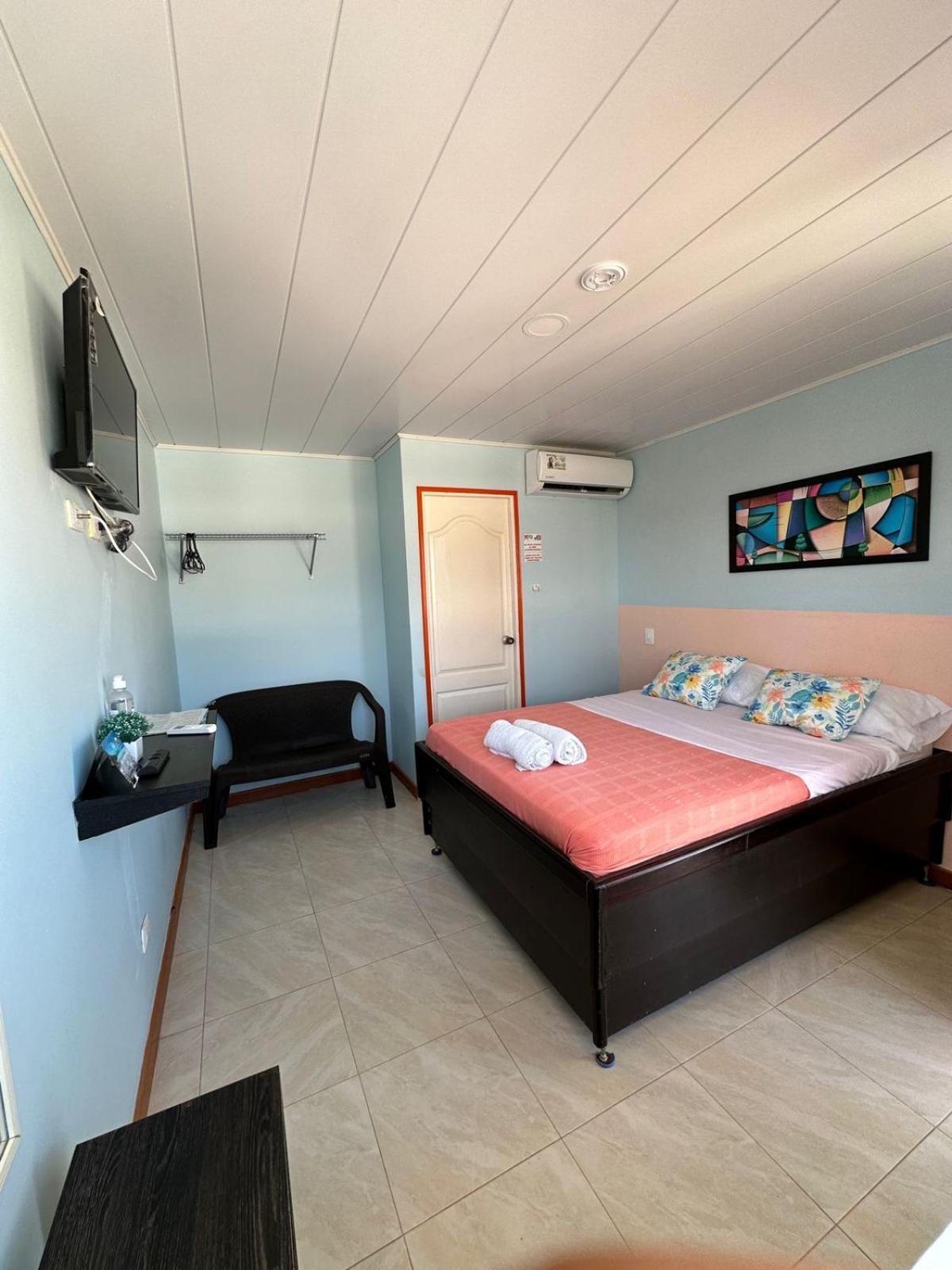 Victoria'S Gennie Bay Village Hostal San Andrés 외부 사진