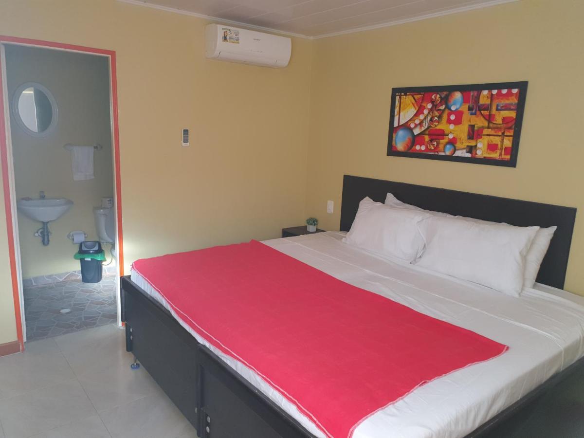 Victoria'S Gennie Bay Village Hostal San Andrés 외부 사진