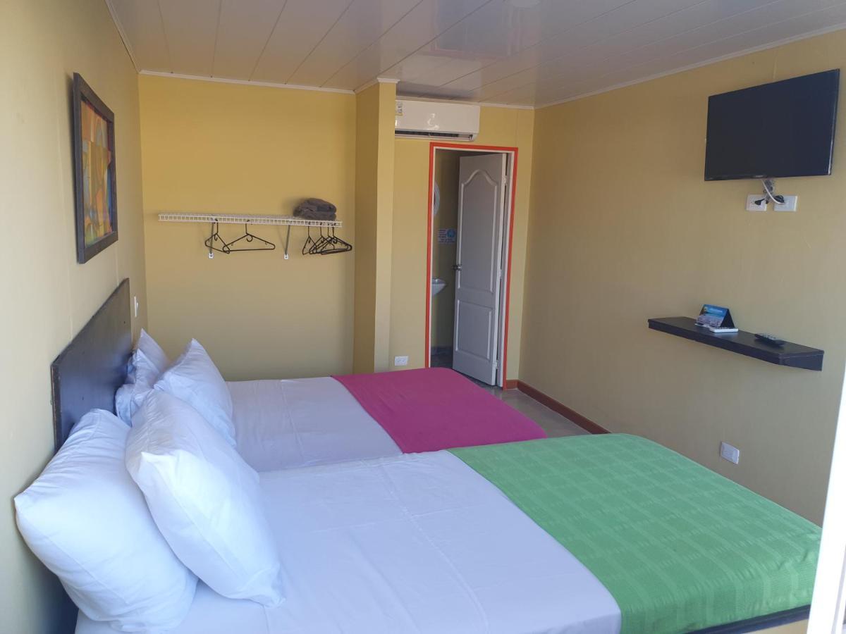Victoria'S Gennie Bay Village Hostal San Andrés 외부 사진